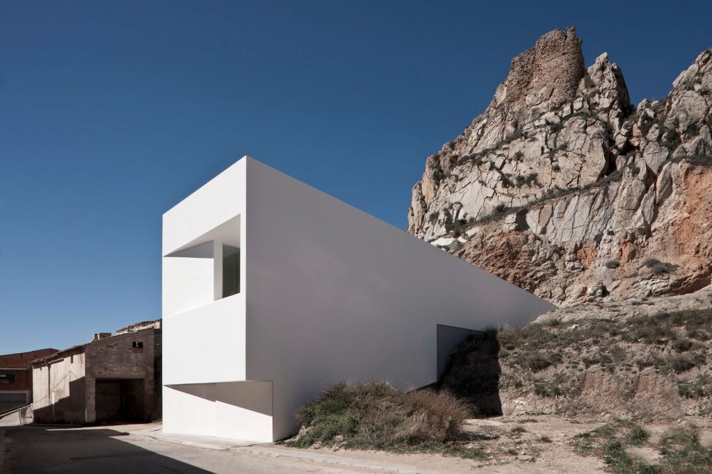 House Between the Pine Forest, de Fran Silvestre.