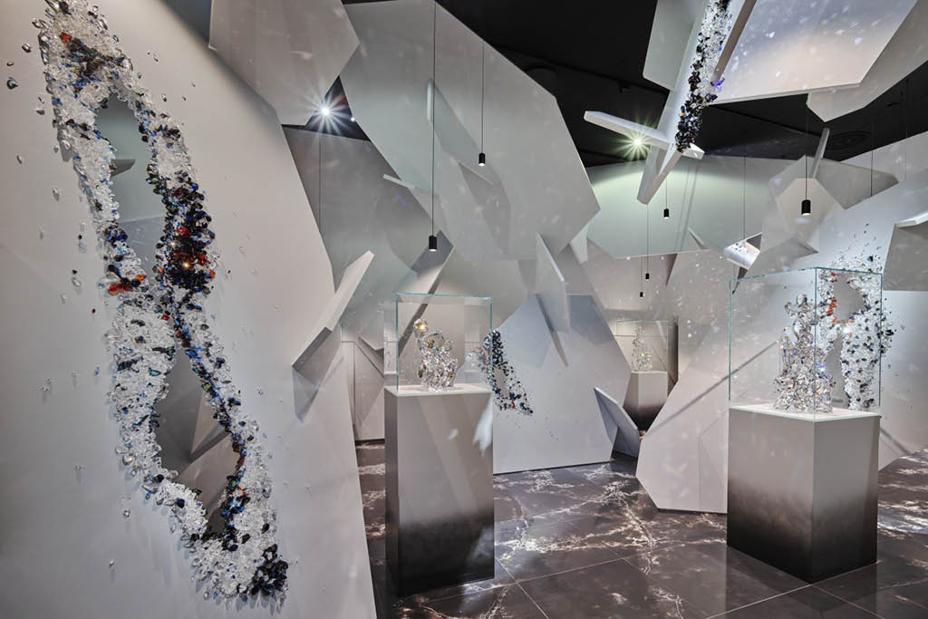 Arik Levy uses Ice Black for the floor installation in his gallery at the Swarovsky museum