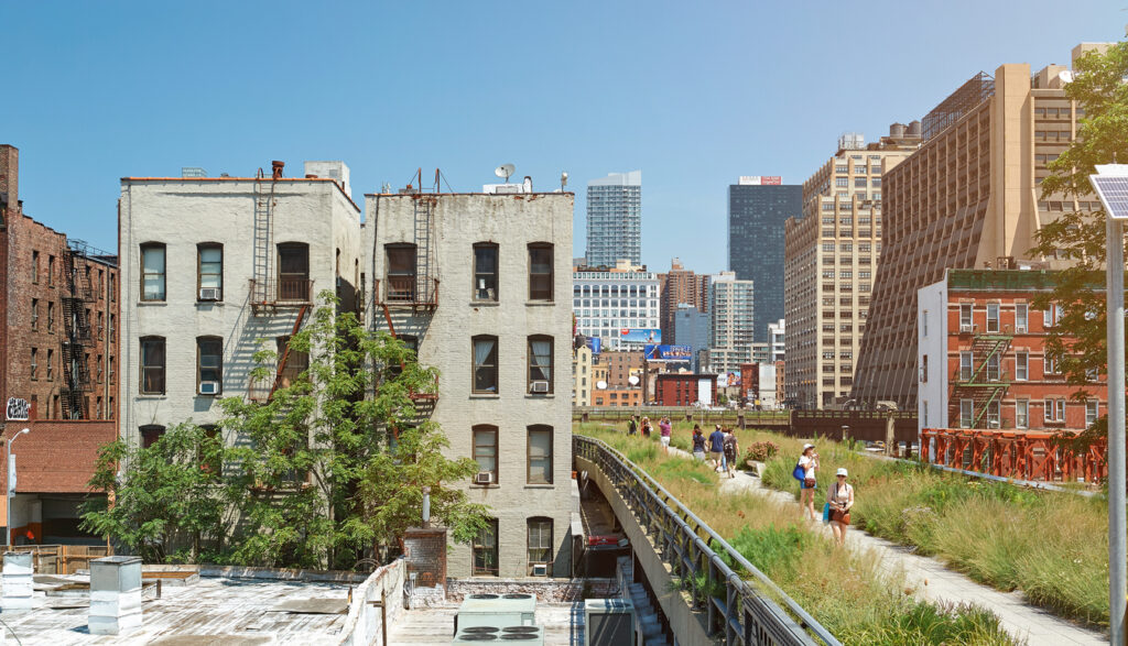 Modern highline park