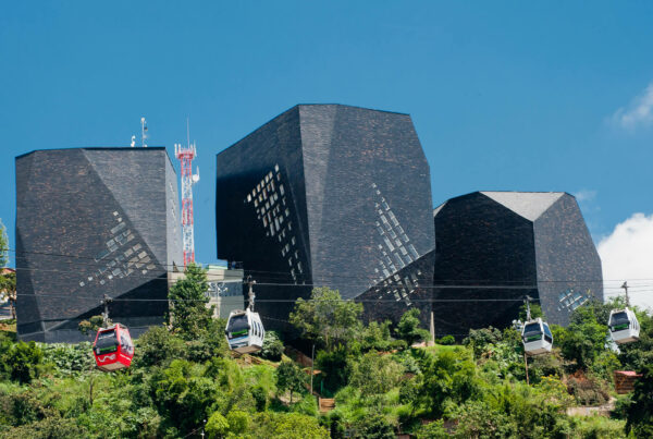 Biblioteca España